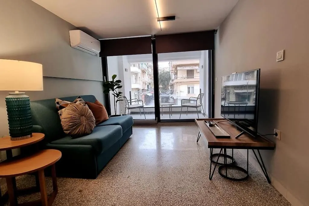 Μπροστά Στη Πλατεία Ναυαρίνου/Τσιμισκη Διαμέρισμα テッサロニキ